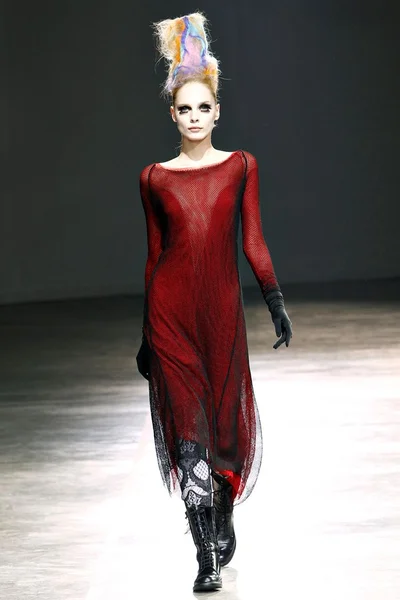 Look 11